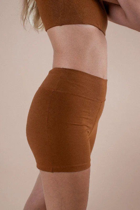 asana-shorts-cinnamon