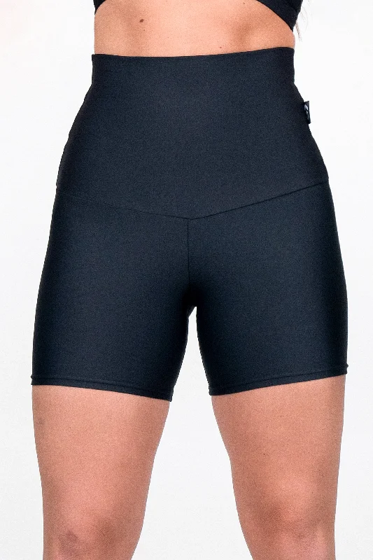 black-performance-extra-high-waisted-booty-shorts-r2w