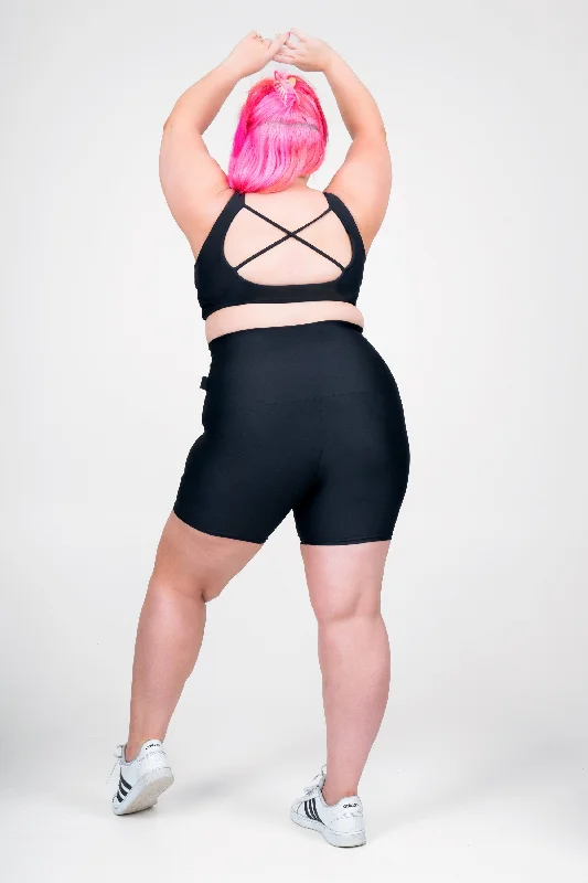 black-performance-extra-high-waisted-booty-shorts-r2w