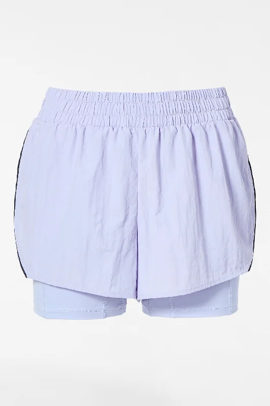 contrast-run-short-purple