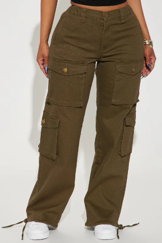 cool-and-casual-cargo-jogger-olive