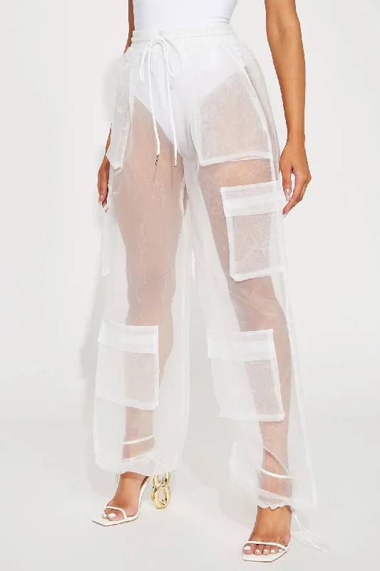 heat-of-the-night-sheer-cargo-jogger-ivory