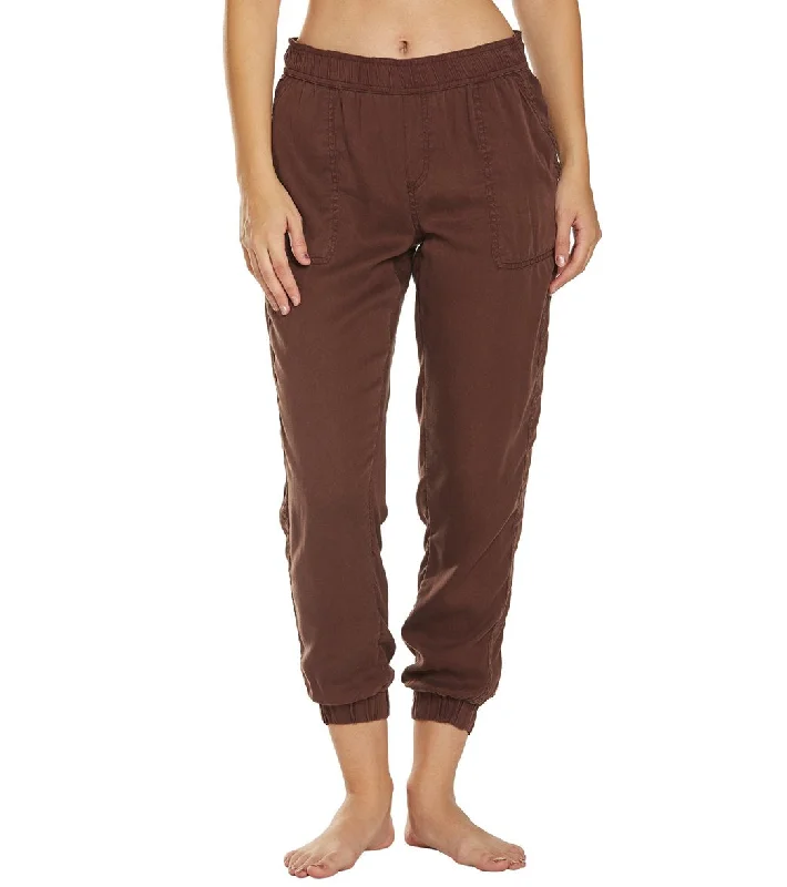 prana-aberdeen-joggers-8172674-cocoa