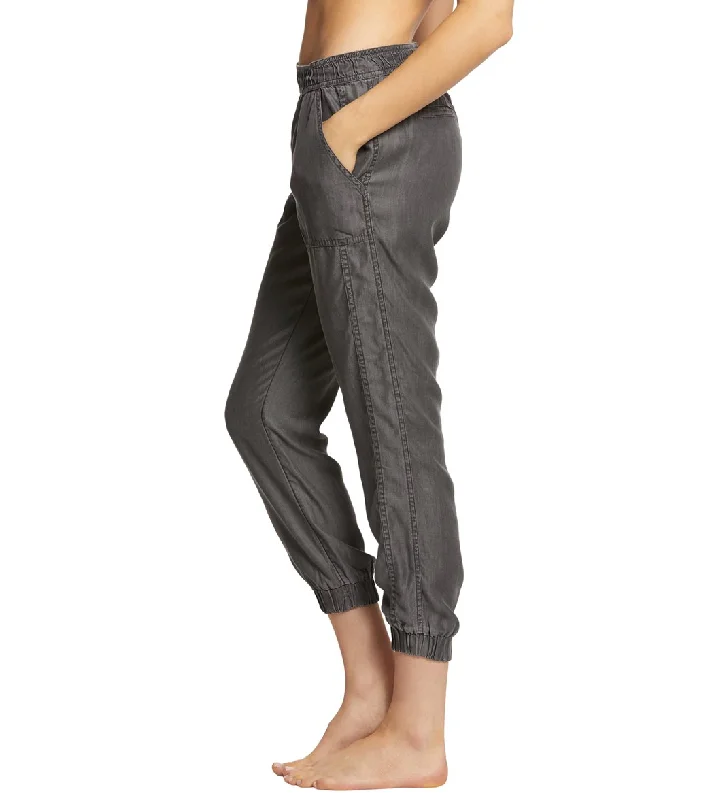 prana-aberdeen-joggers-8172674-grey-wash