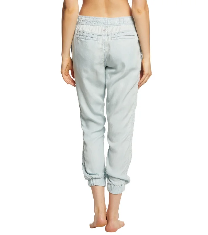 prana-aberdeen-joggers-8172674-white-wash