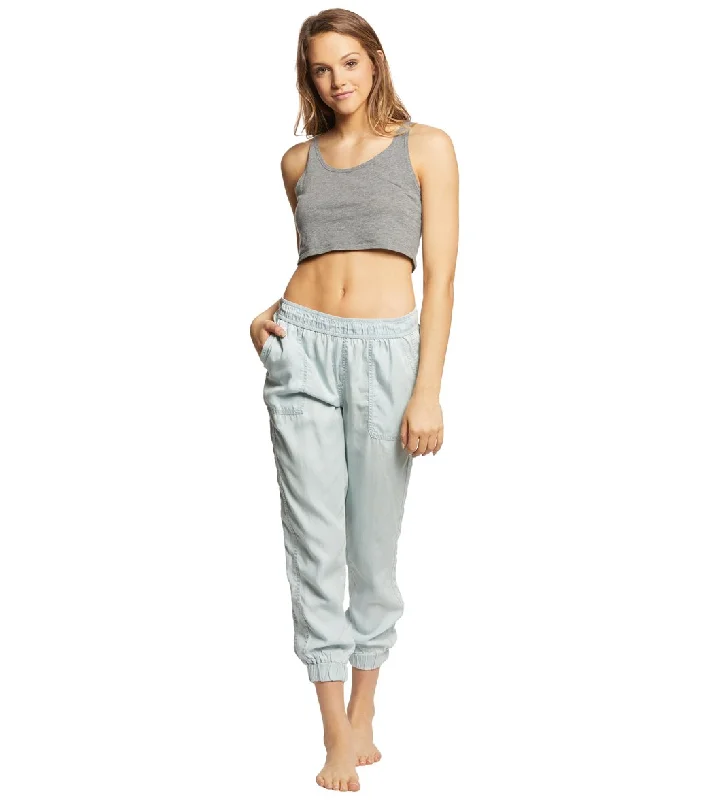 prana-aberdeen-joggers-8172674-white-wash