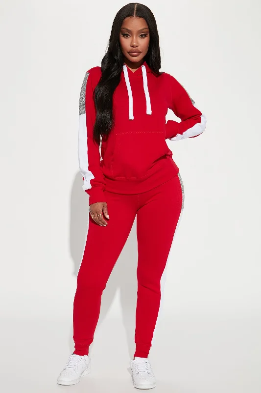 analissa-pullover-hoodie-red