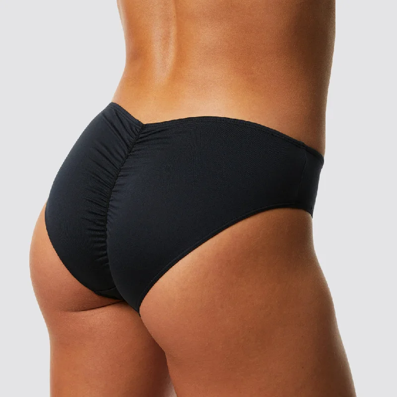 athleisure-undies-black