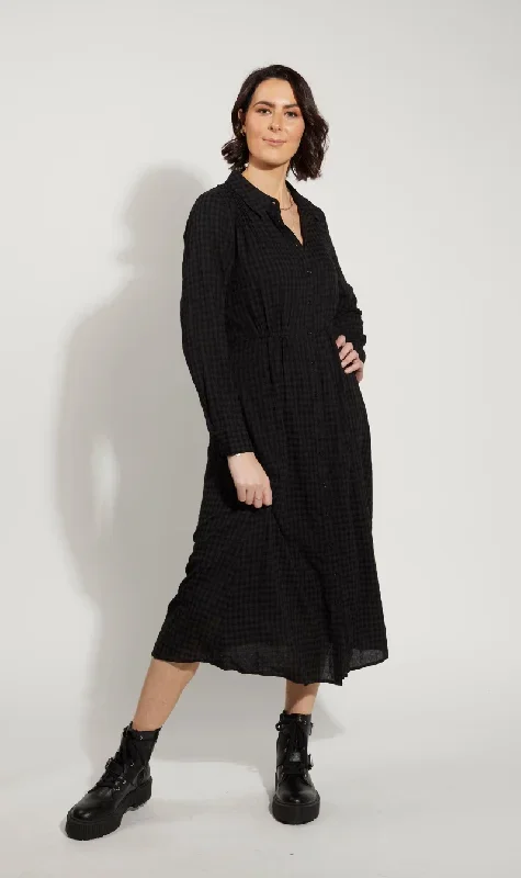 canterbury-dress-black