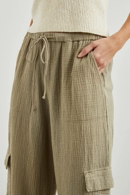 christiano-pant-olive