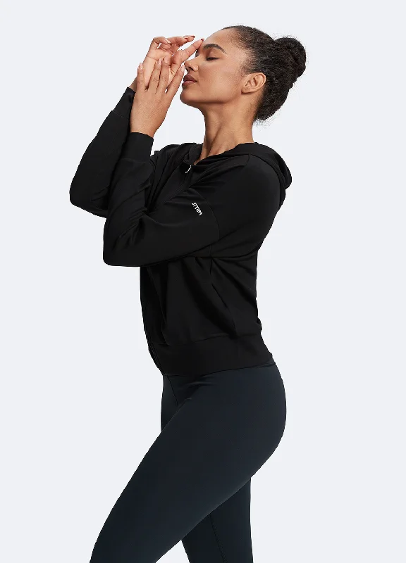 classic-fit-hoodie-black