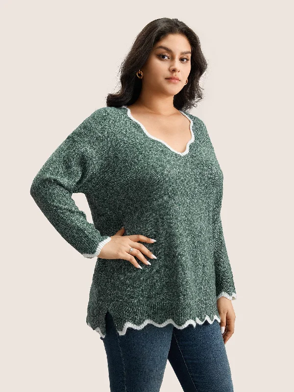 contrast-split-side-scalloped-trim-pullover