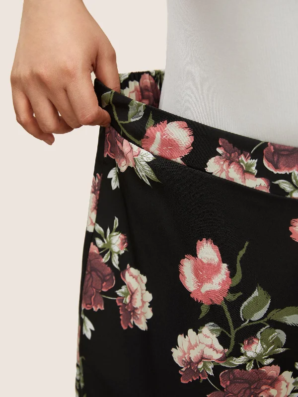 floral-elastic-waist-tiered-hem-shorts