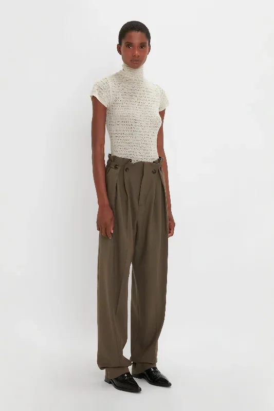 gathered-waist-utility-trouser-in-oregano