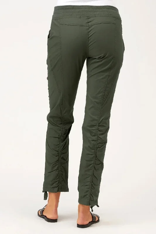 jules-pant-olive