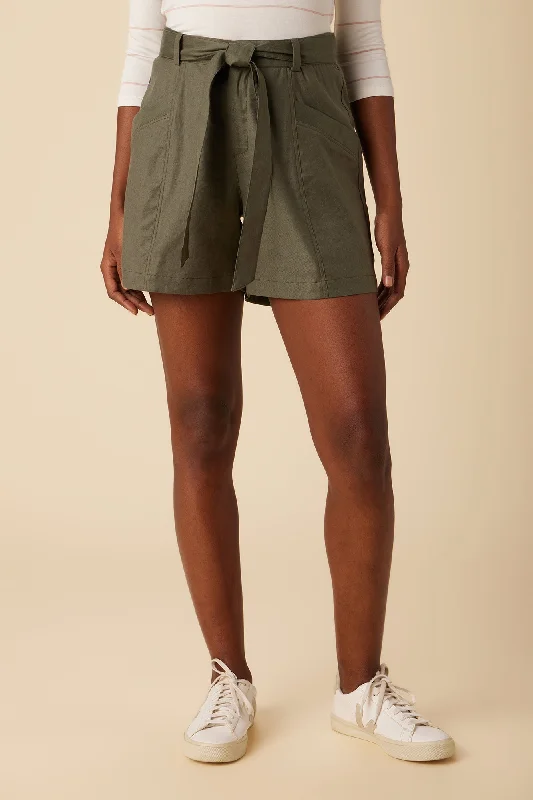 Milo Femme Fête Short - Calla Green