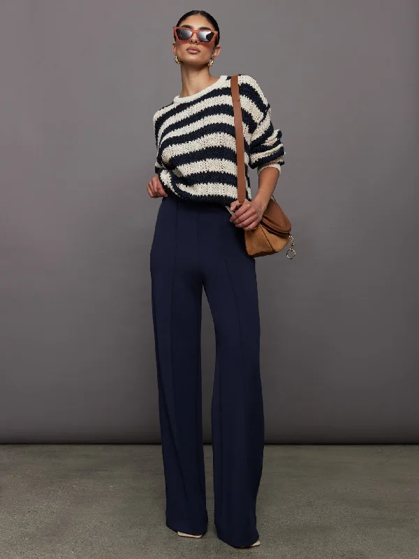 queens-boo-knit-stripe