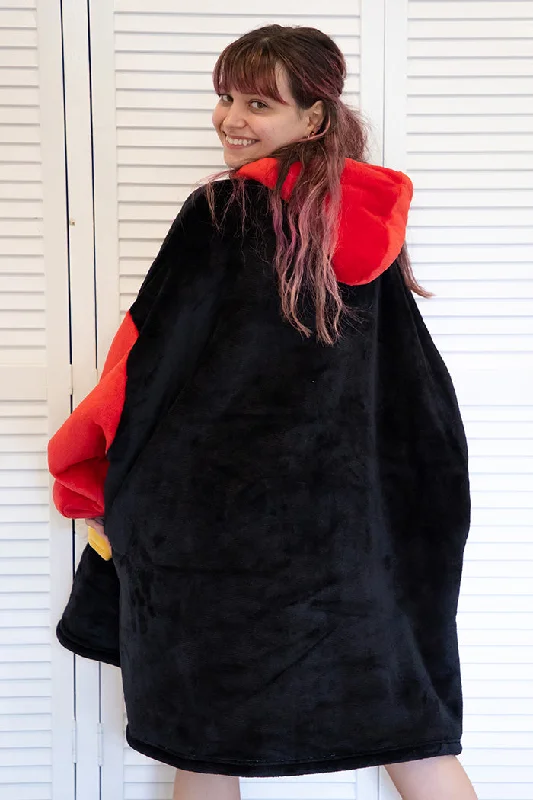 raise-the-flag-aboriginal-flag-oversized-hooded-blanket