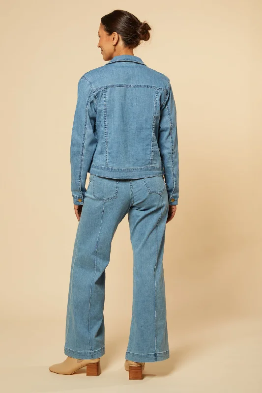 relaxed-denim-jacket-in-light-wash