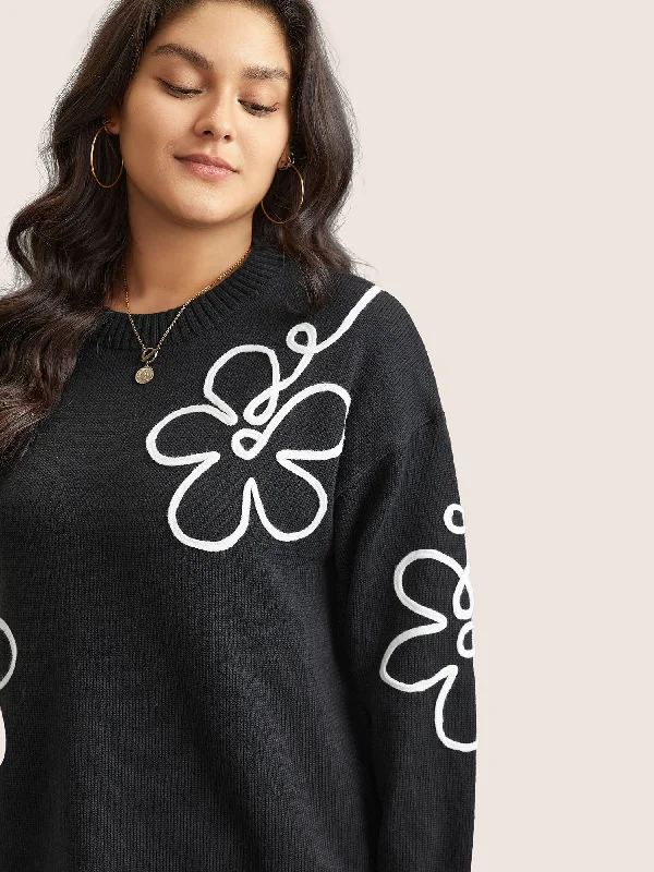 supersoft-essentials-floral-embroidered-crew-neck-pullover