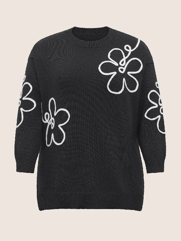 supersoft-essentials-floral-embroidered-crew-neck-pullover