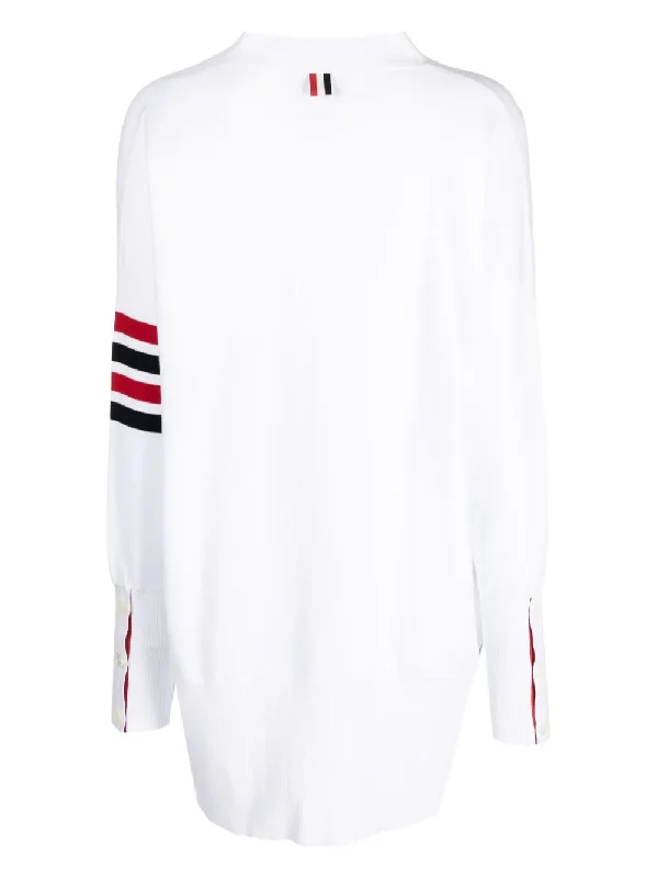 thom-browne-milano-stitch-exaggerated-v-neck-cardigan-600034607wht