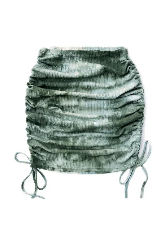 tie-dye-smocked-skirt