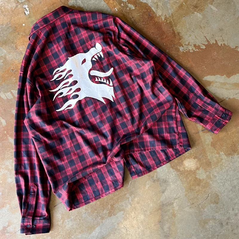 war-wolf-flannel-red