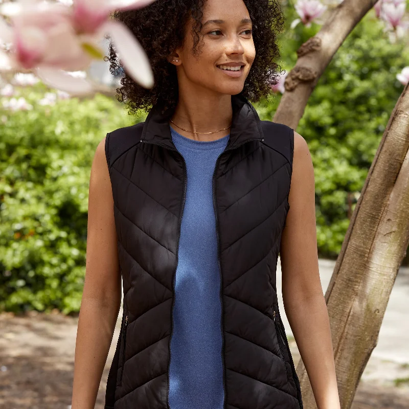 womens-quilted-hybrid-vest